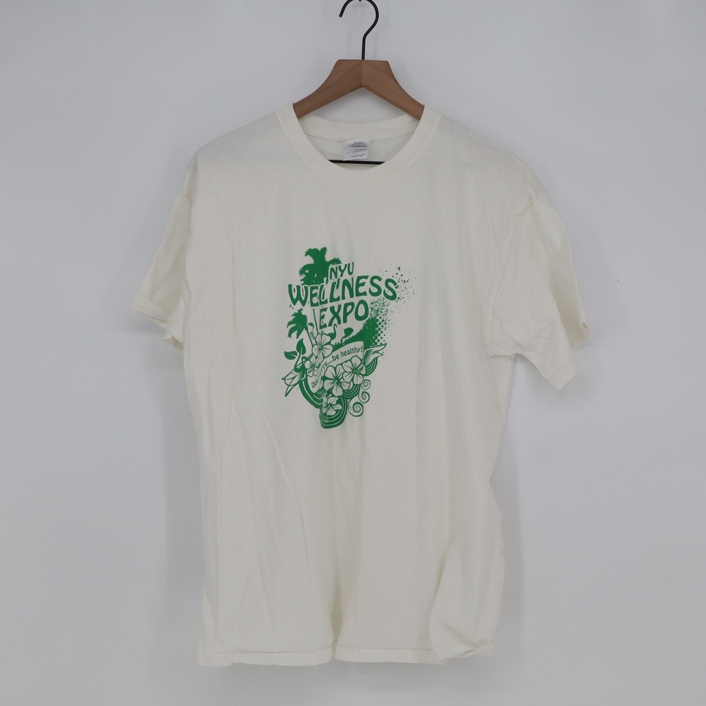 NYU t-shirt Mens L Wellness Expo White NCAA Gildan Excellent